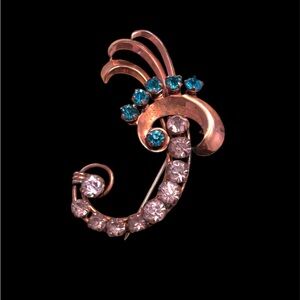 Vintage Elegant Art Nouveau Gold tone Clear and Blue Crystal Rhinestone Brooch